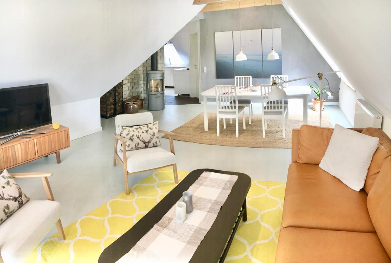 Moorblick! Grosse Dachwohnung Mit Kamin Und Sauna Leck Exterior foto